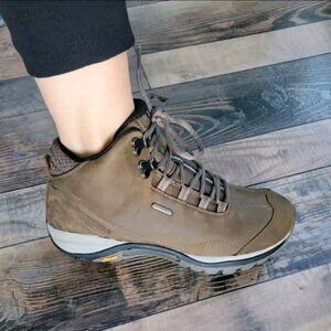 Merrell Women's Siren Traveller 3 Mid Hiking Boots $150 J035344